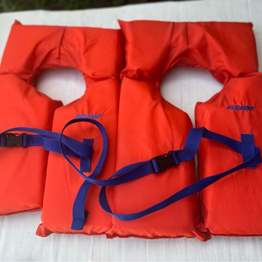 Pair of Orange Life Jacket Vest with Blue Straps Adult universal size
